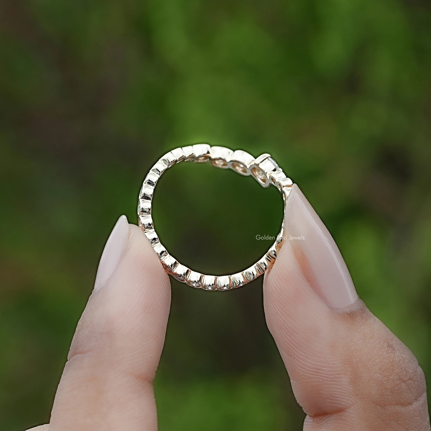 Round Shaped Moissanite Curved Full Eternity Band