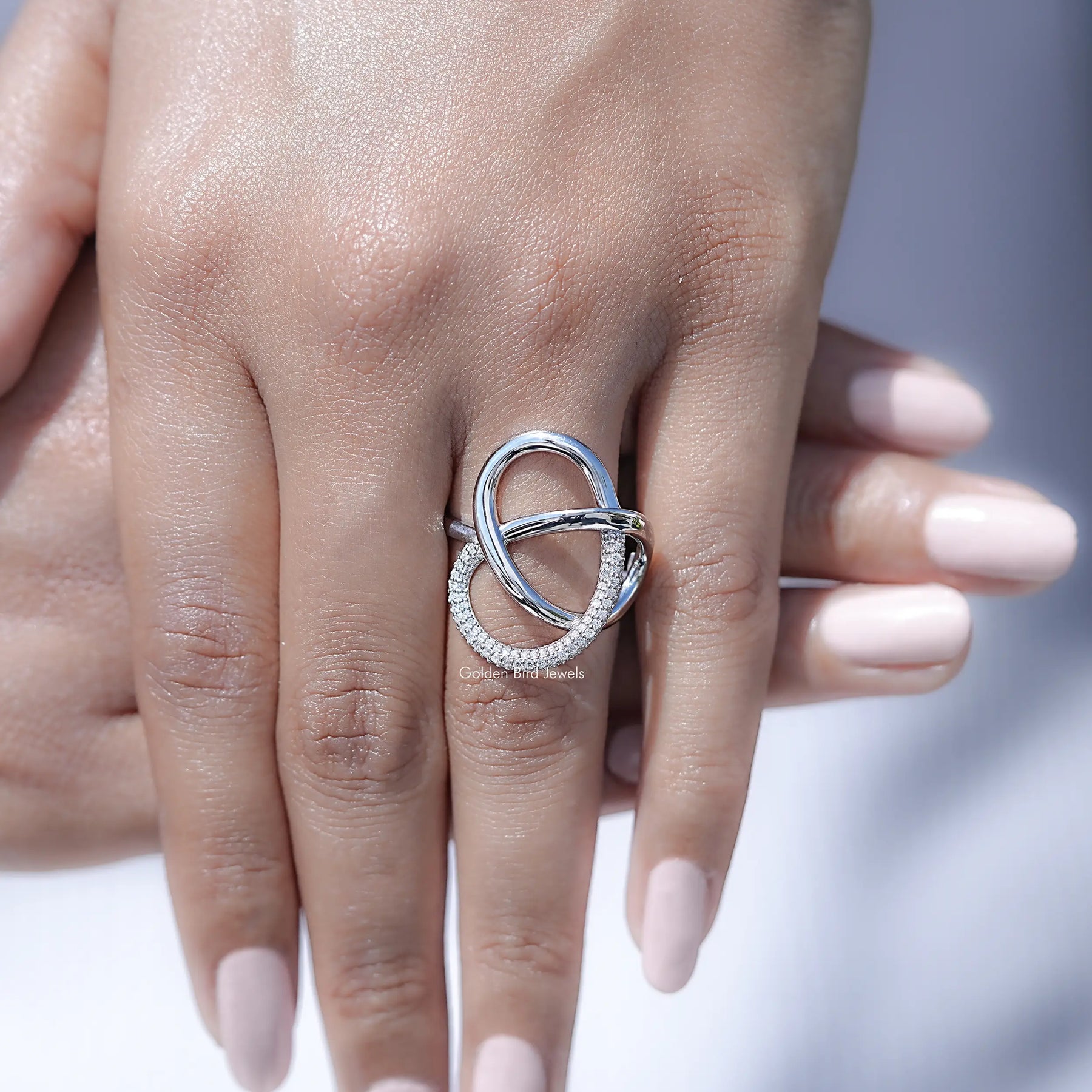 Round Cut Lab Diamond Criss Cross Loop Band