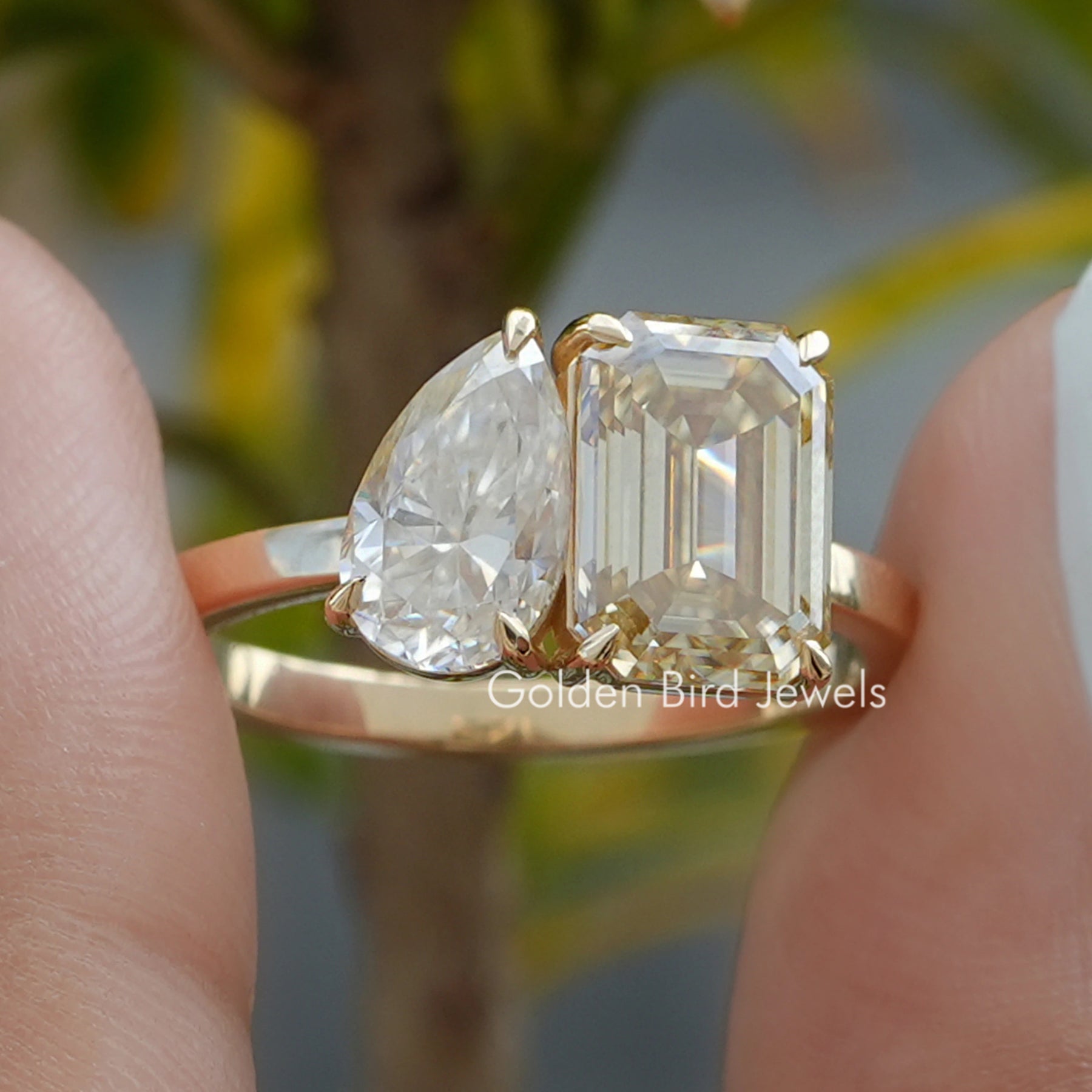 Pear And Emerald Moissanite Toi Et Moi Ring
