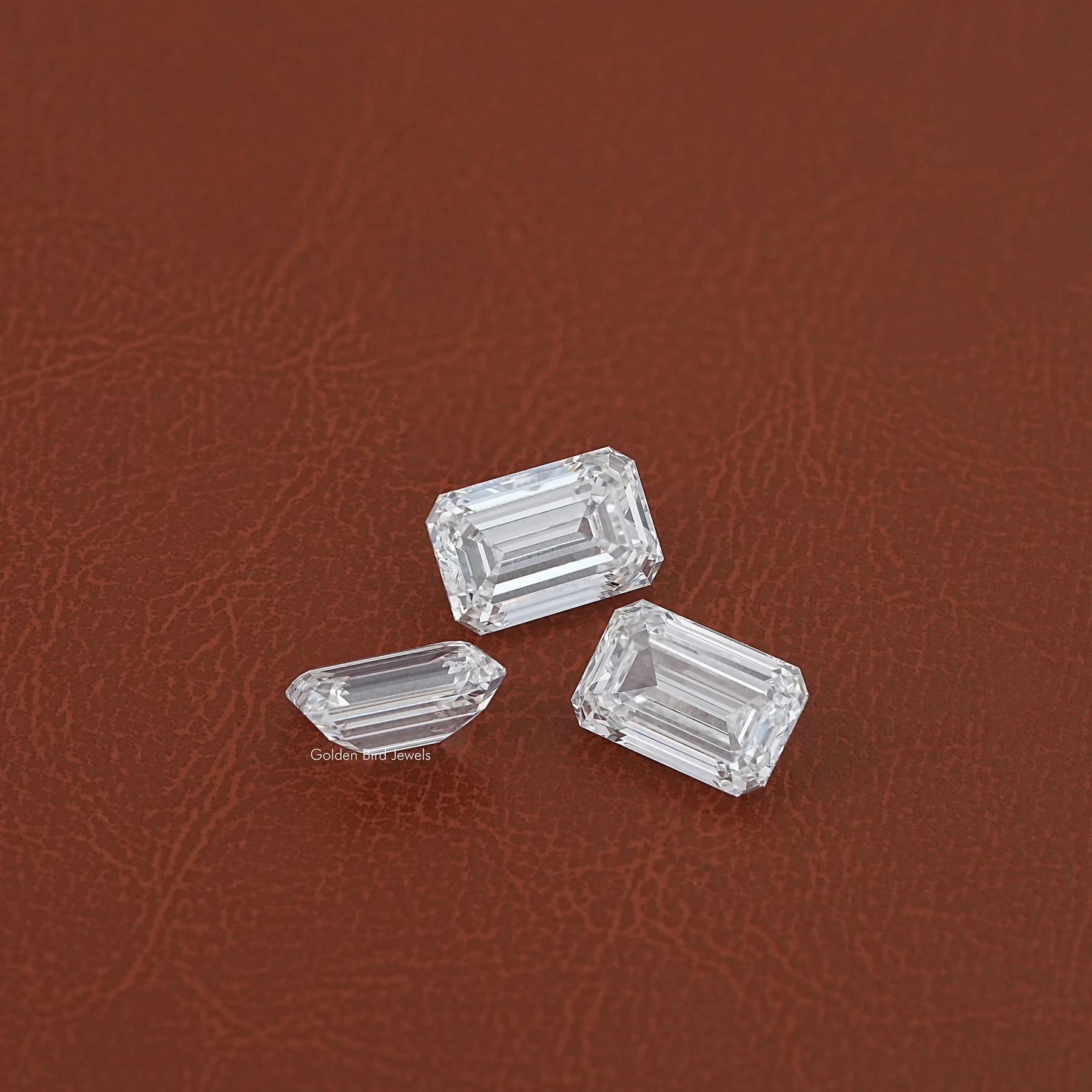 Side View Of Emerald Cut Loose Diamond