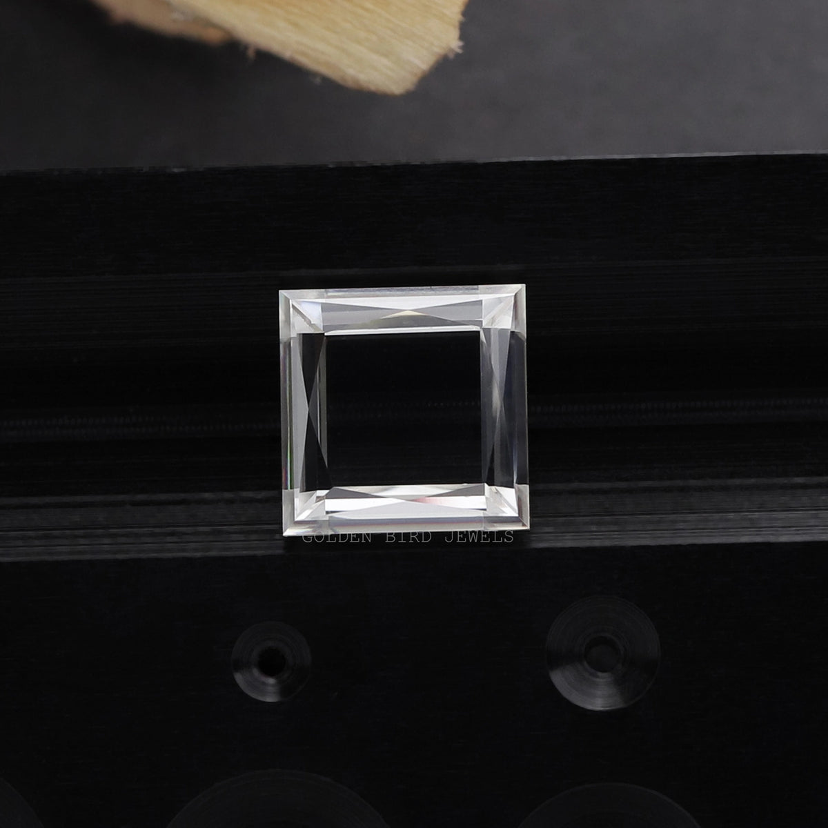 2,00 Karat farbloser, loser Moissanit im Portraitschliff im Princess-Stil