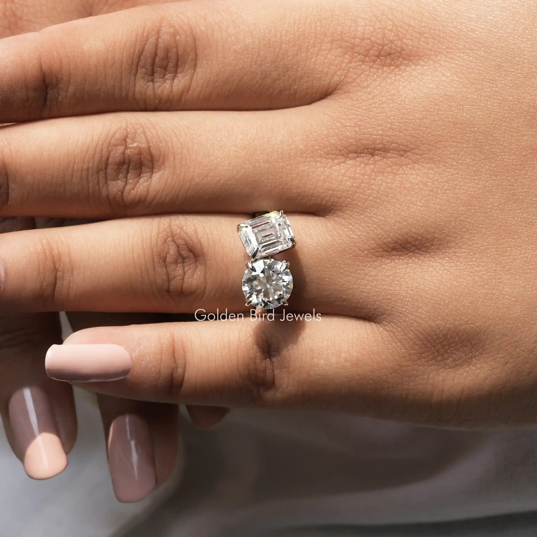 Emerald And Round Cut Toi Et Moi Ring In White Gold