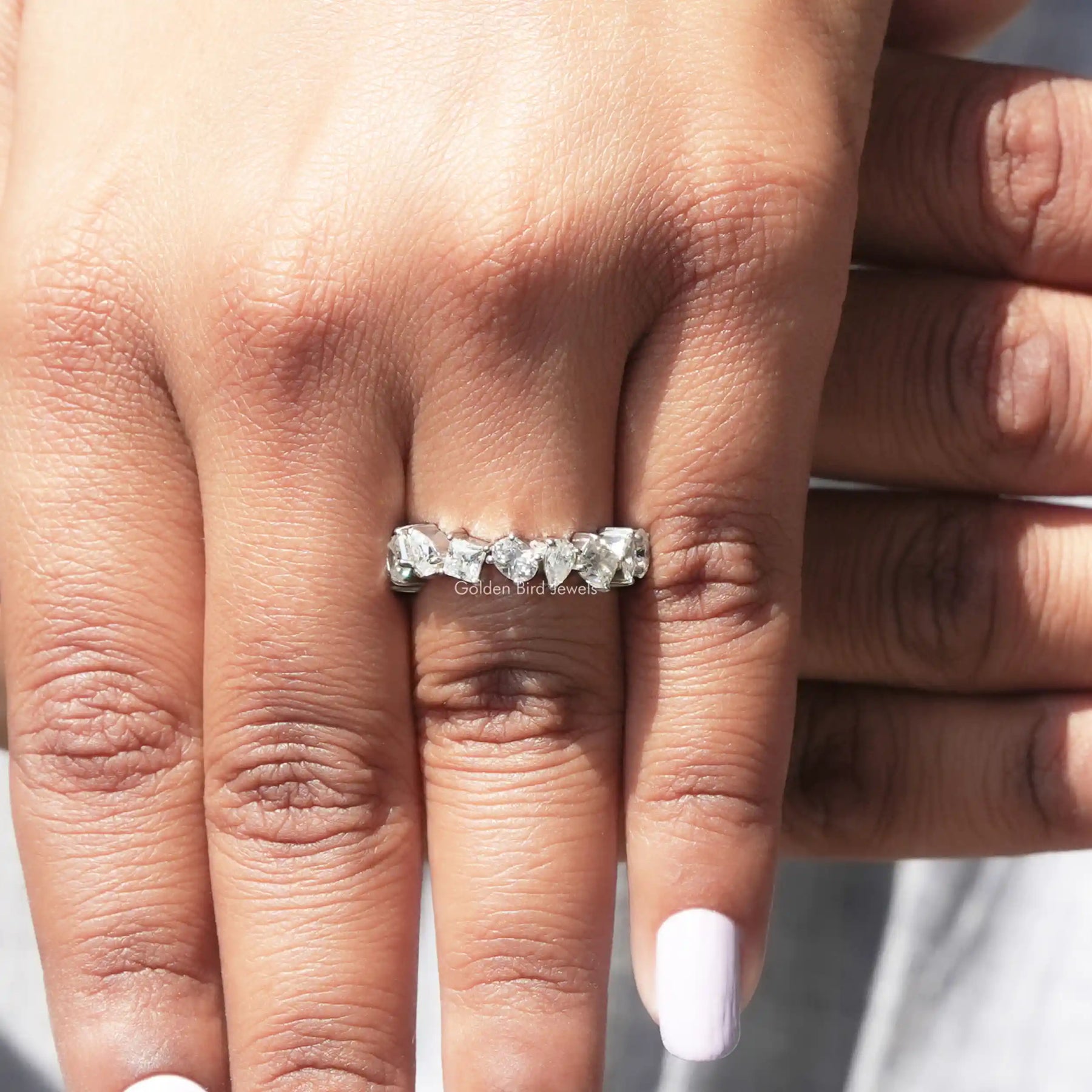 Mehrförmiger Pear-Princess-Moissanit-Eternity-Ring in Birnenform