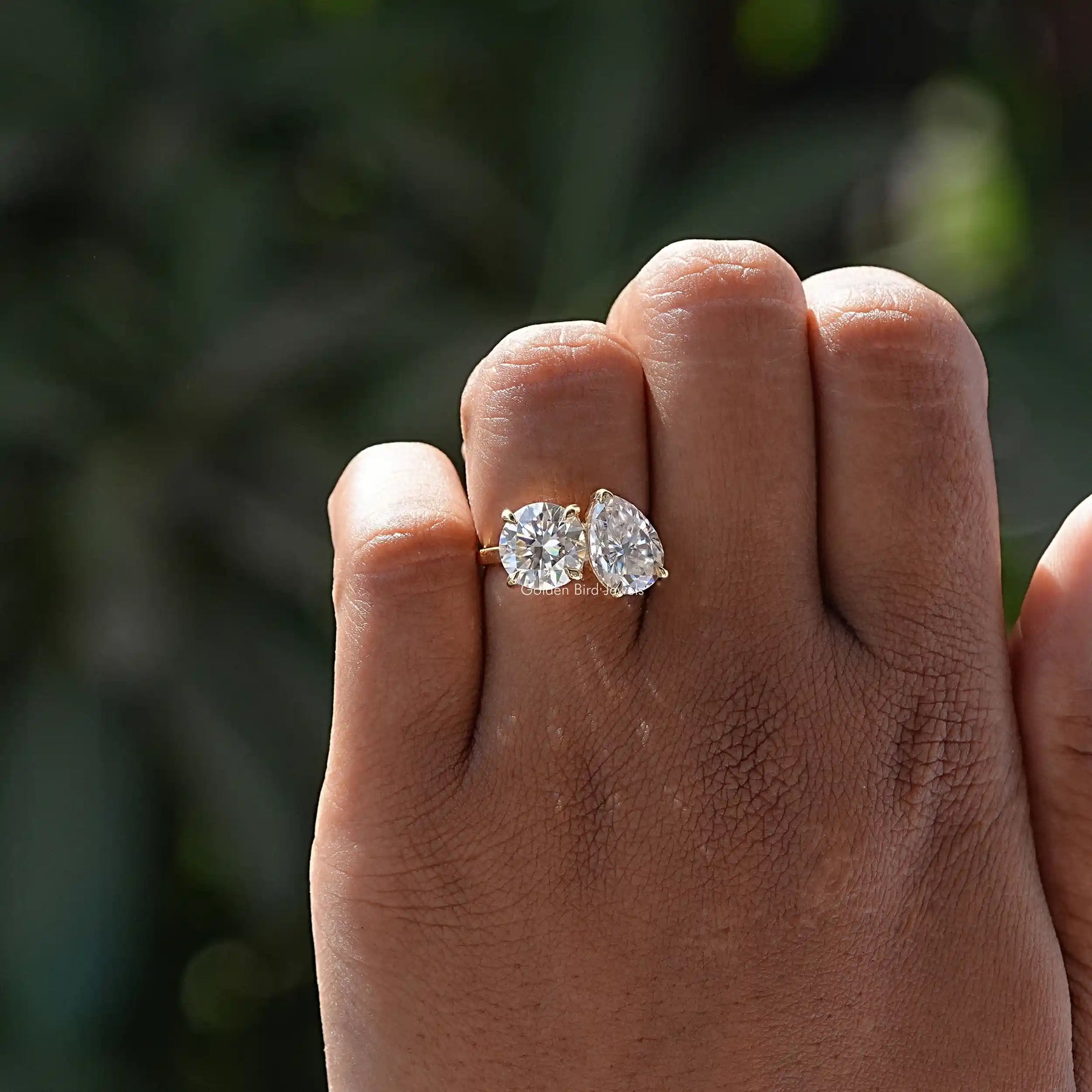 Pear And Round Cut Moissanite Toi Et Moi Ring