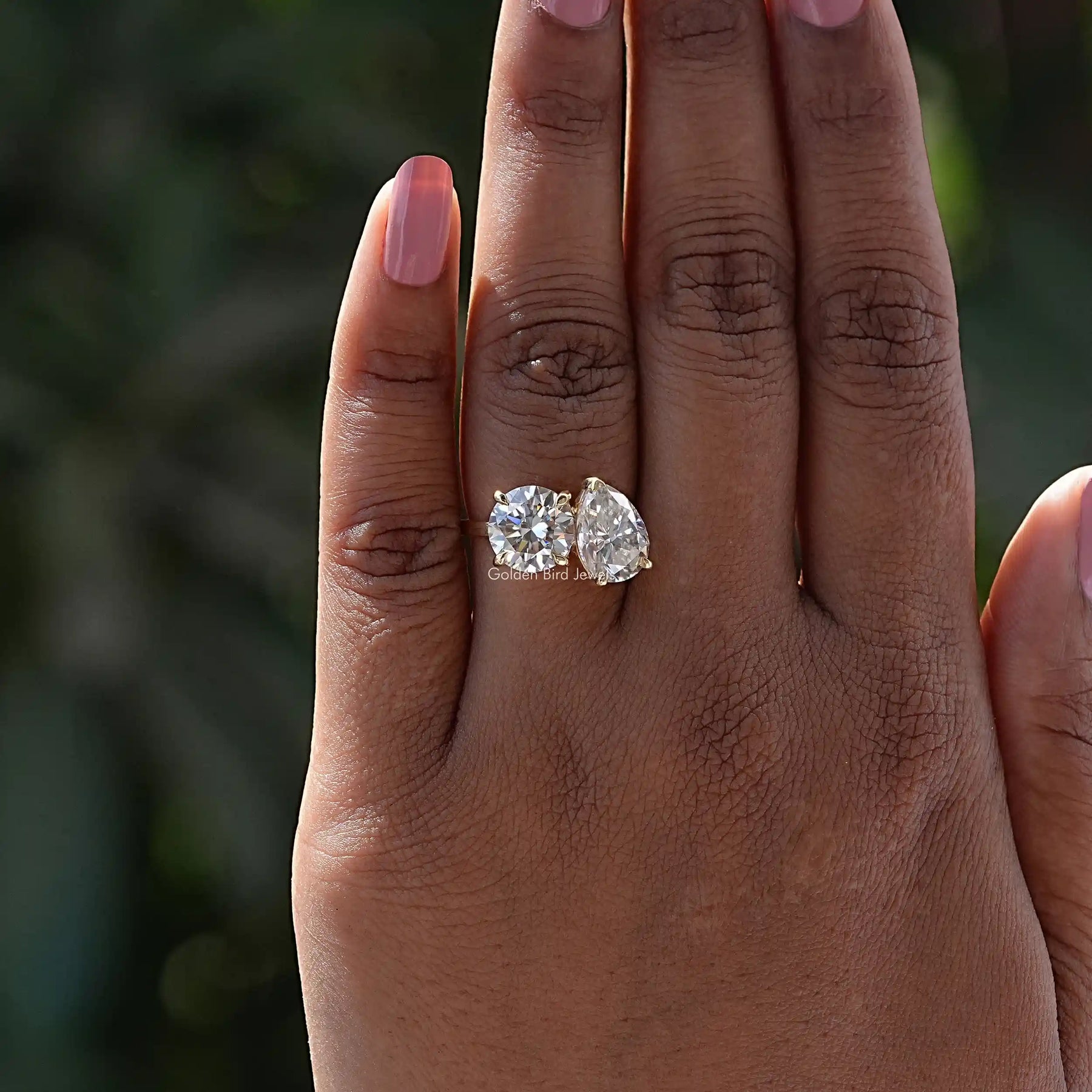 Pear And Round Cut Moissanite Toi Et Moi Ring