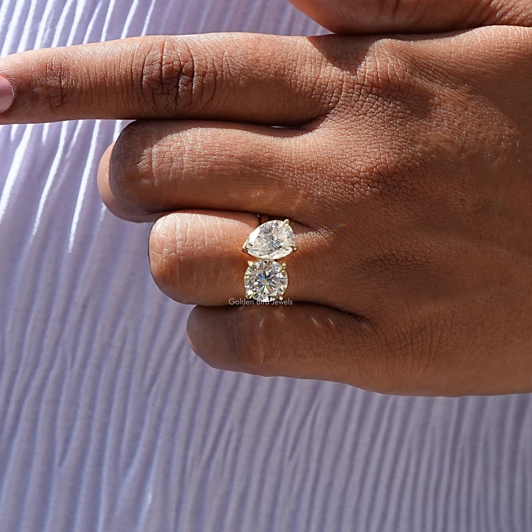 Pear And Round Cut Moissanite Toi Et Moi Ring