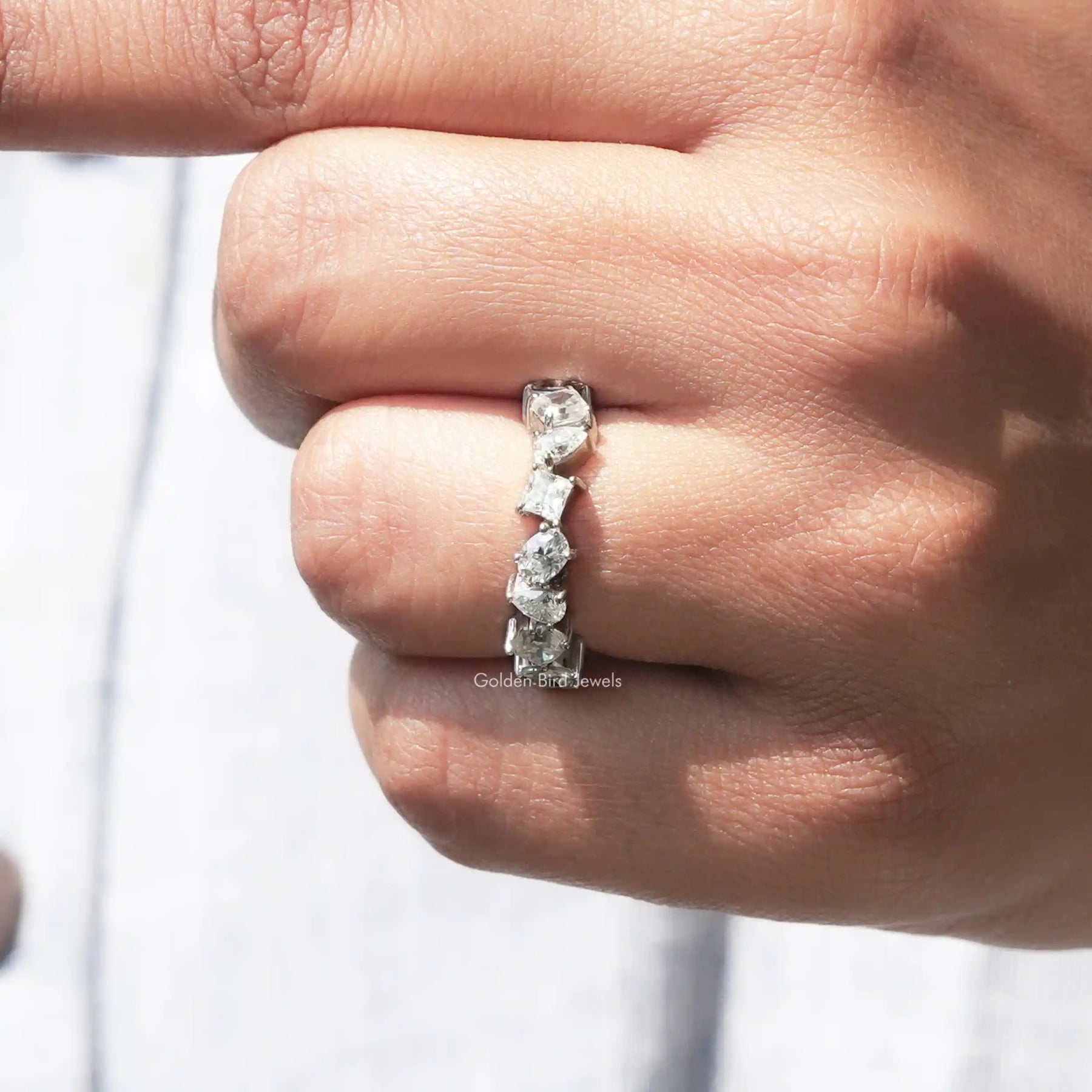 Mehrförmiger Pear-Princess-Moissanit-Eternity-Ring in Birnenform