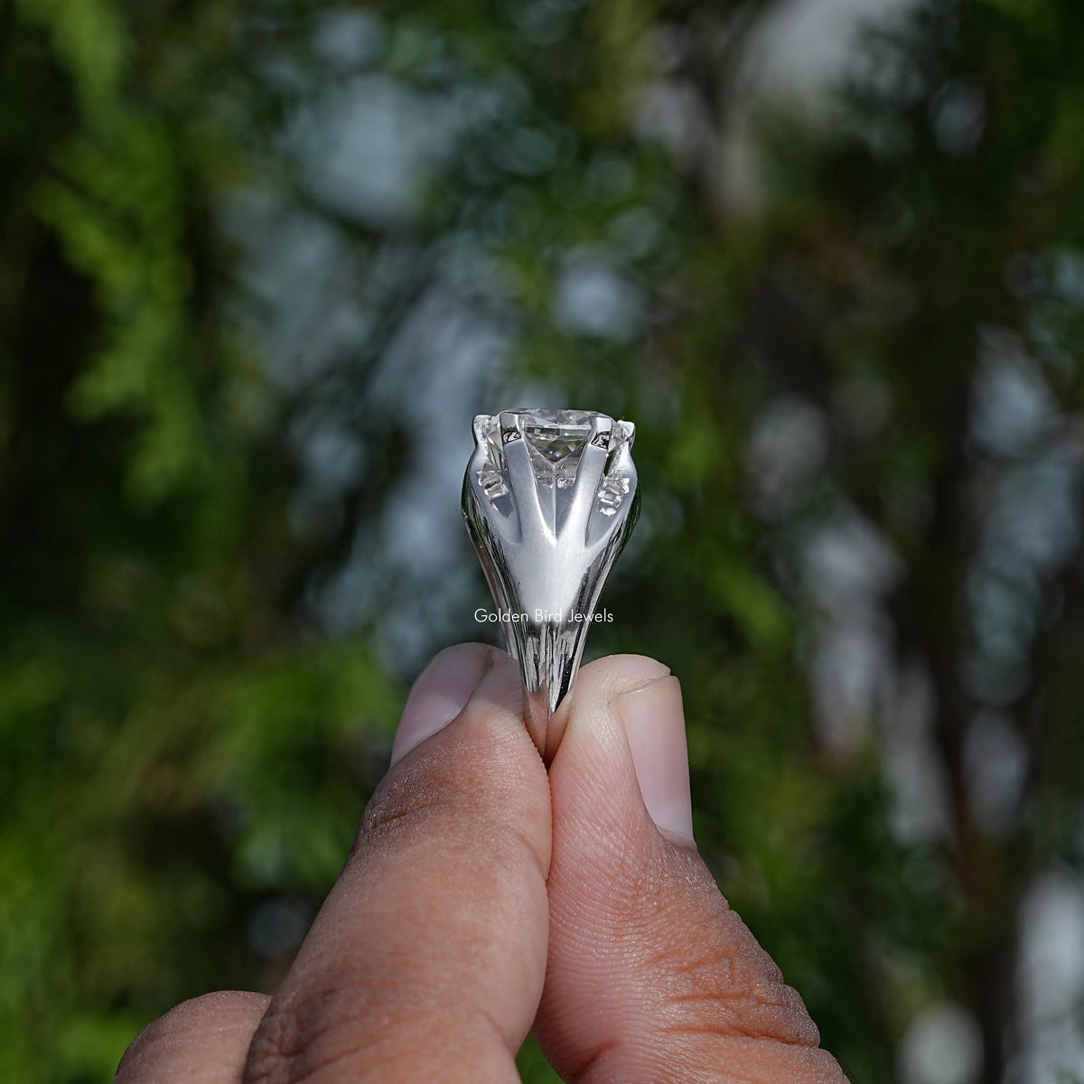 Old Mine Moissanit-Solitärring im Kissenschliff