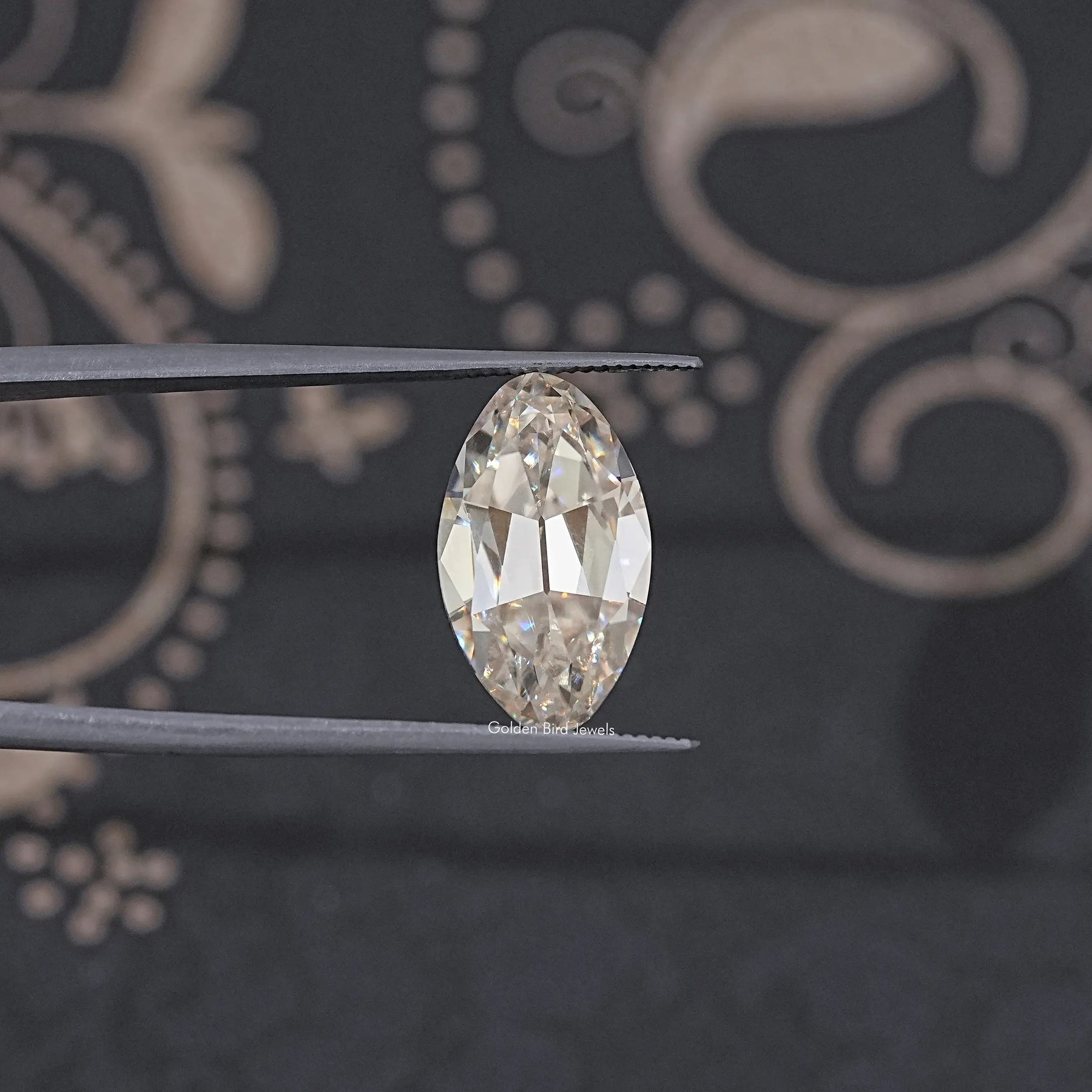 Off White Old Mine Moval Loose Moissanite