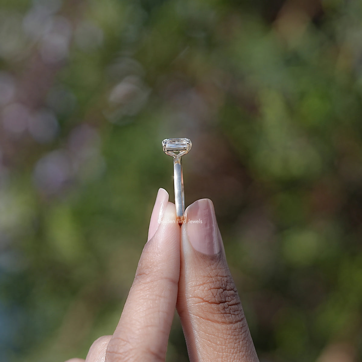 Old Mine Birnen- und Kreuzschliff-Moissanit-Ring mit zwei Steinen