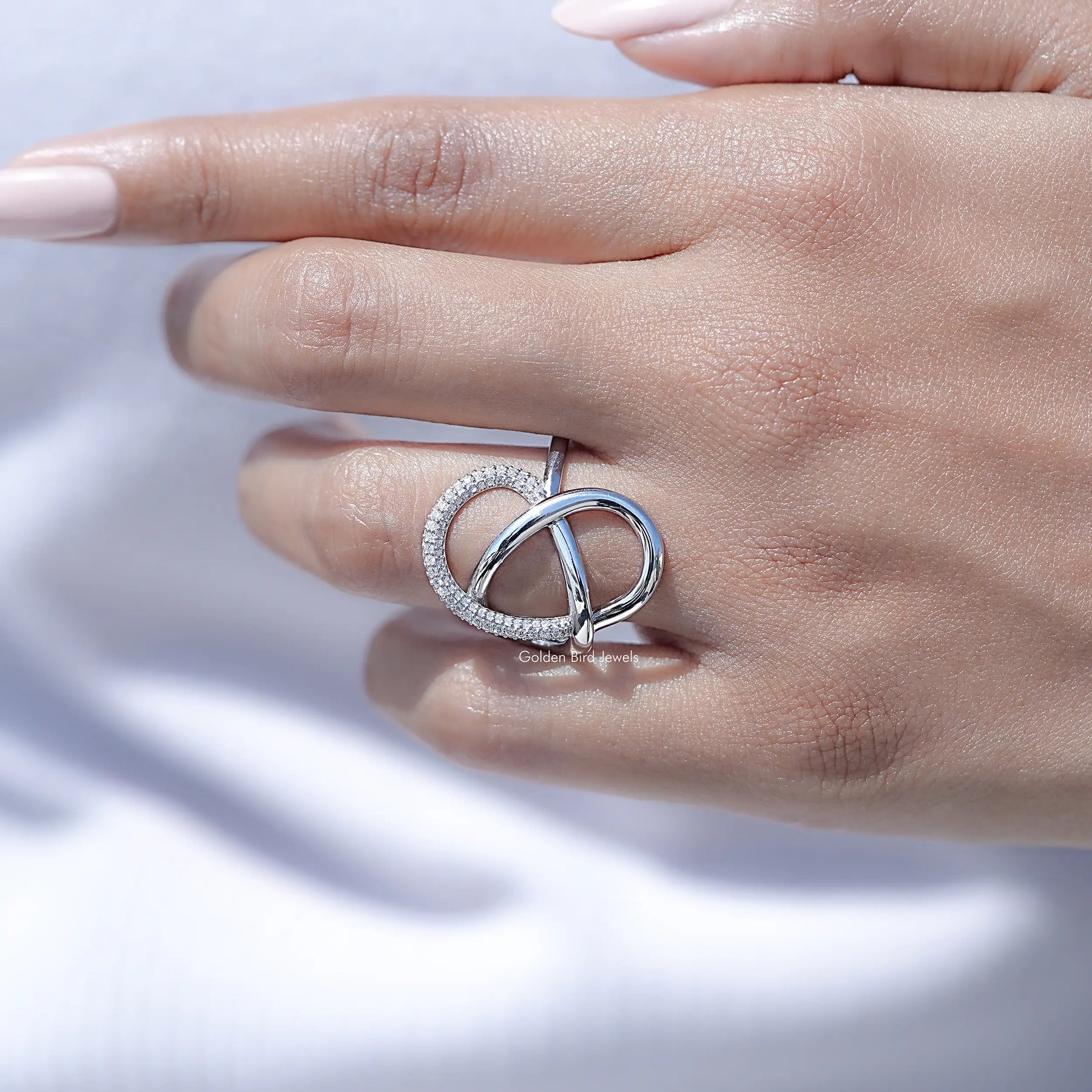 Round Cut Lab Diamond Criss Cross Loop Band