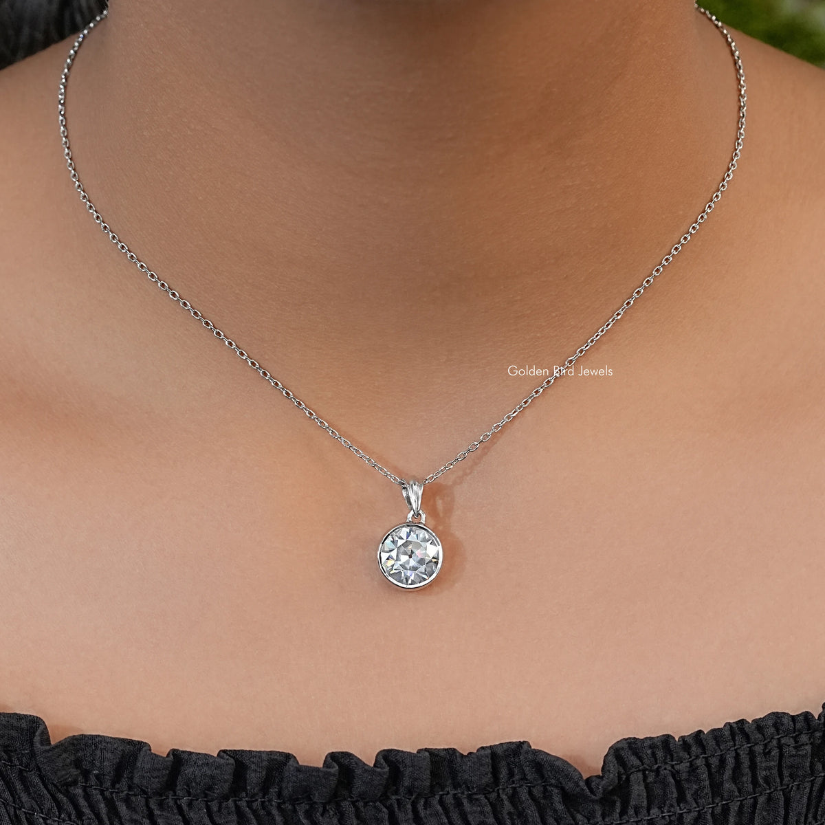OEC Round Cut Moissanite Bezel Set Solitaire Pendant