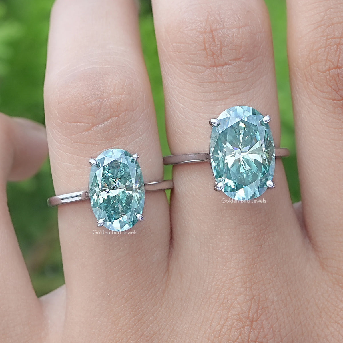 Blau ovaler Moissanit Solitär Ring