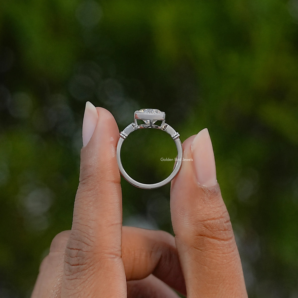 OEC Round Cut Moissanite Miligraine Set Solitaire Ring
