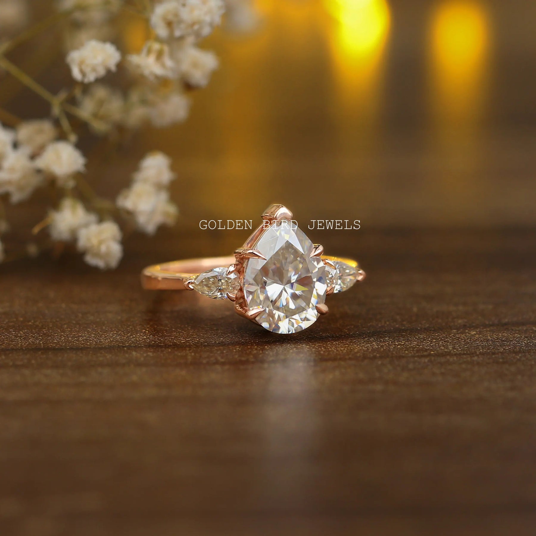 Moissanite engagement ring in prongs setting