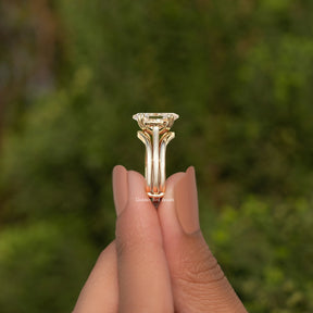 Dutch Marquise Moissanite Engagement Ring Set