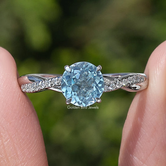 Aquamarin-Ring mit Rundschliff