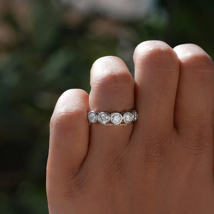 [14K White Gold Round Cut Moissanite Band]-[Golden Bird Jewels]