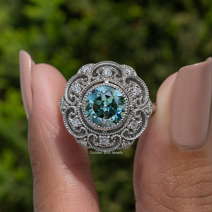 Blauer alter europäischer Vintage-Moissanitring mit Rundschliff