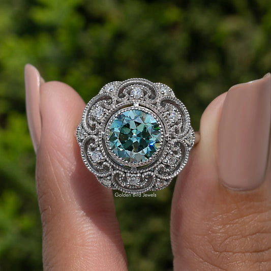 Blauer alter europäischer Vintage-Moissanitring mit Rundschliff