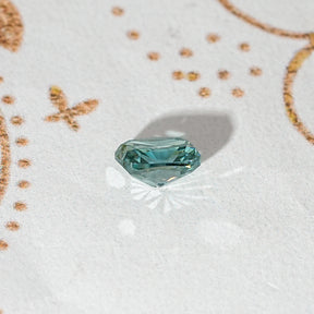 Blaugrüner länglicher Kissen-Moissanit-Losstein