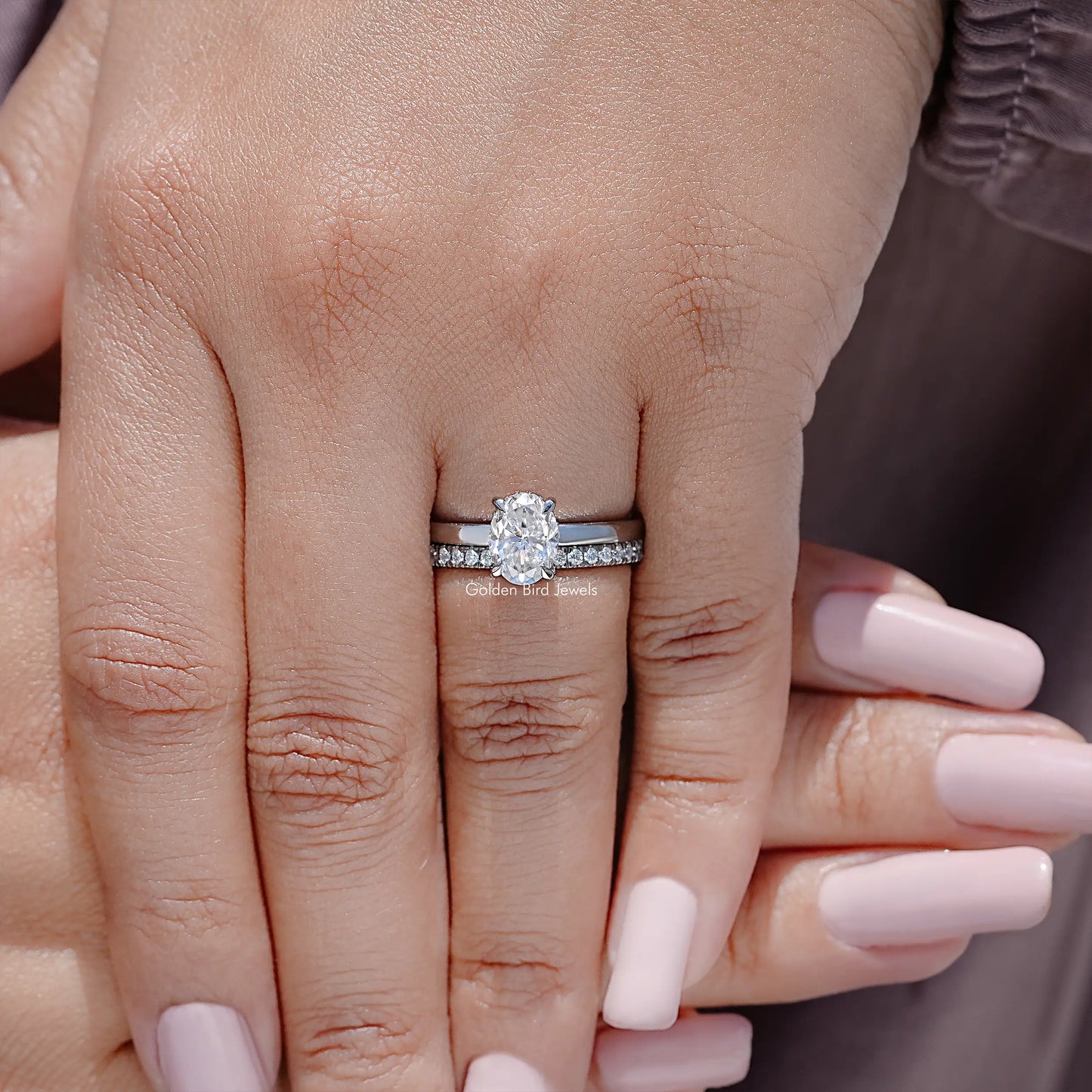 Brautring-Set mit ovalem Diamantschliff