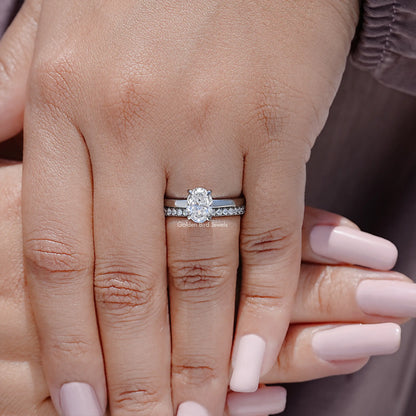Brautring-Set mit ovalem Diamantschliff