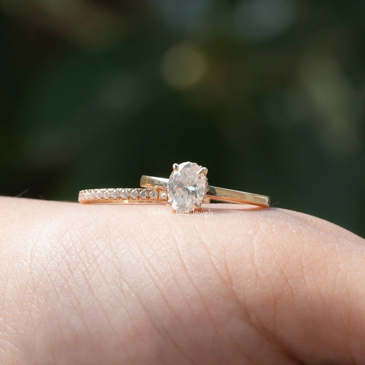 Brautring-Set mit ovalem Diamantschliff