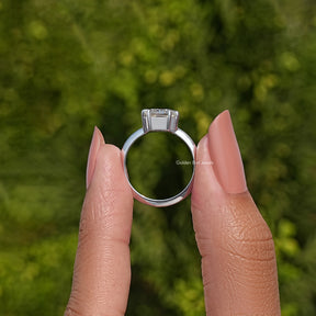 Moissanit-Solitärring im Kalbskopfschliff