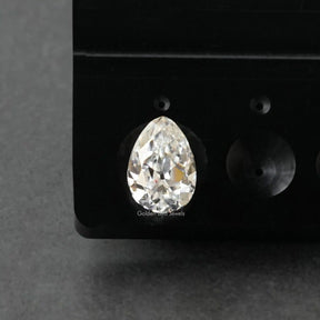 [Colorless Pear Shaped Loose Moissanite]-[Golden Bird Jewels]