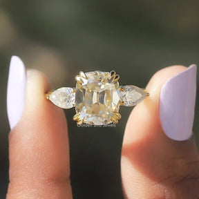 [Off White Cushion Cut Moissanite Ring]-[Golden Bird Jewels]