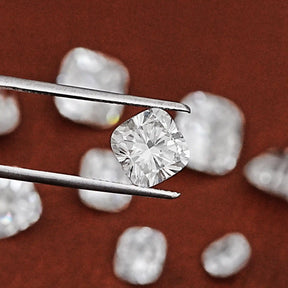Twijer hold In Cushion Cut Lab Grown Loose Diamond