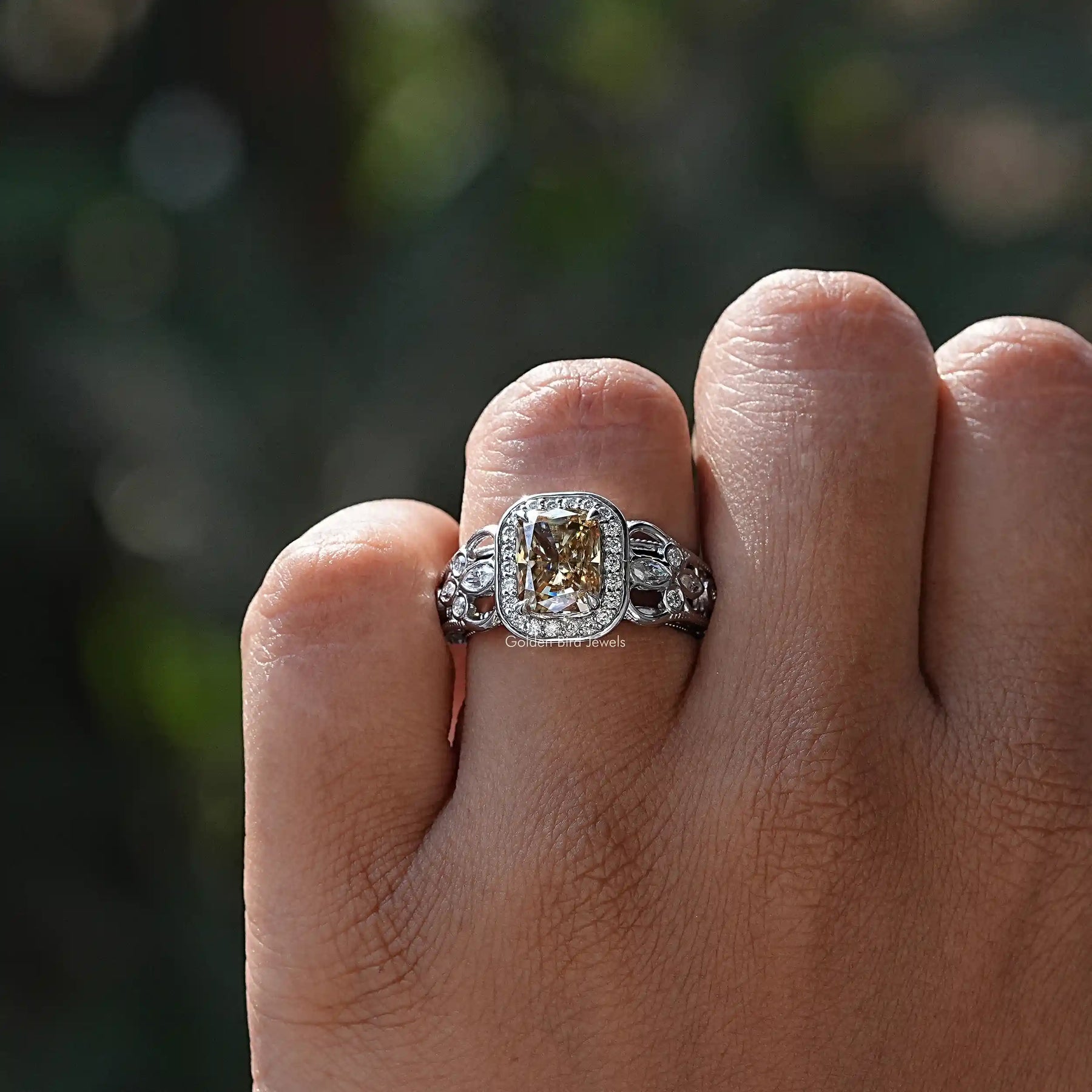 [Brownish Yellow Cushion Cut Moissanite Ring]-[Golden Bird Jewels]