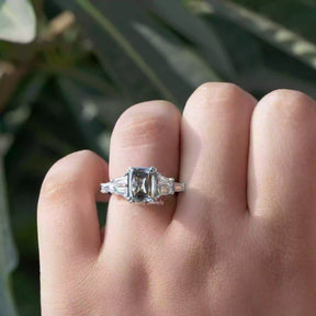 [Double Prongs Criss Cut Moissanite Ring]-[Golden Bird Jewels]