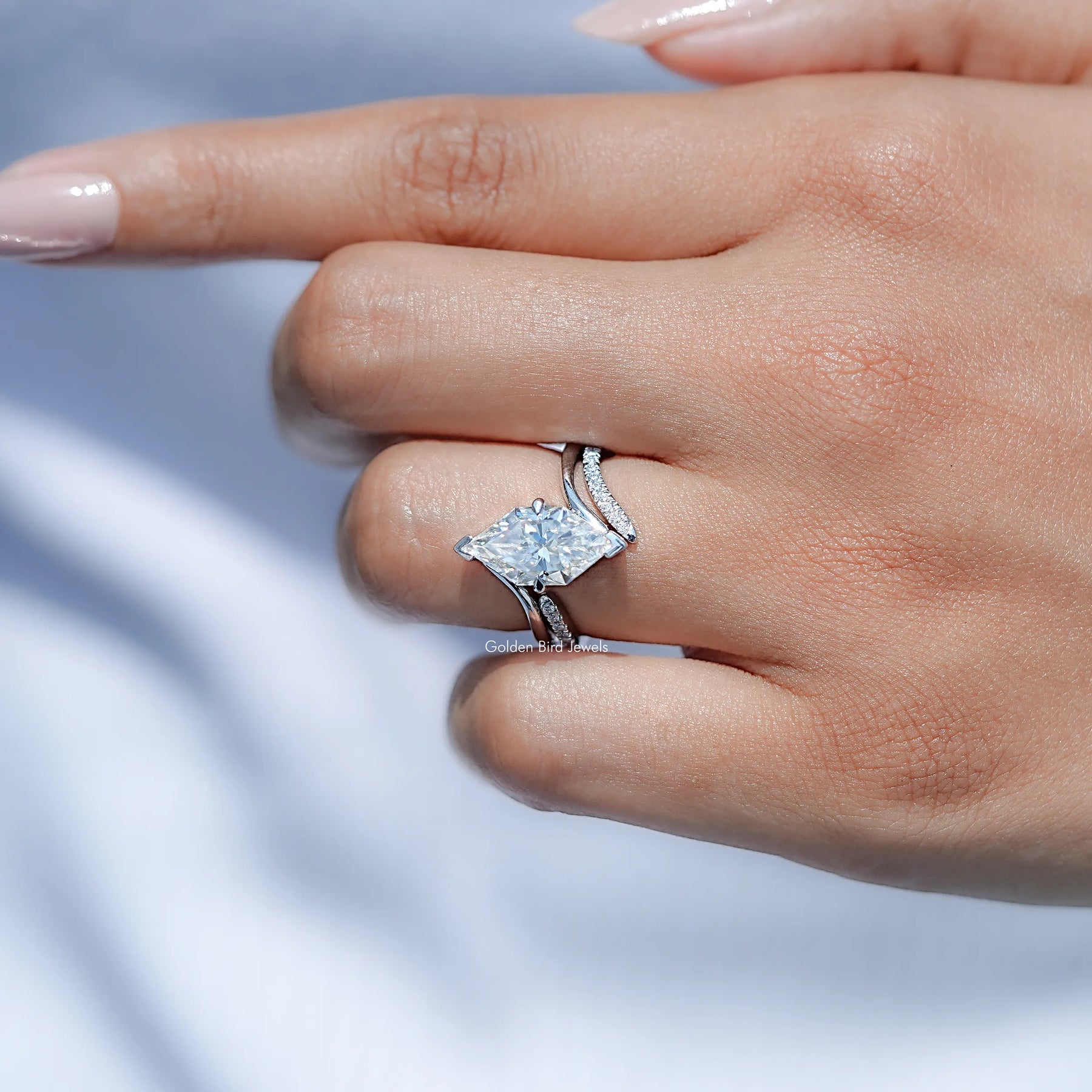 Dutch Marquise Moissanite Bridal Ring Set