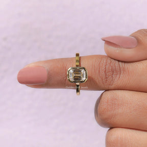 [Solitaire Emerald Cut Moissanite Ring]-[Golden Bird Jewels]