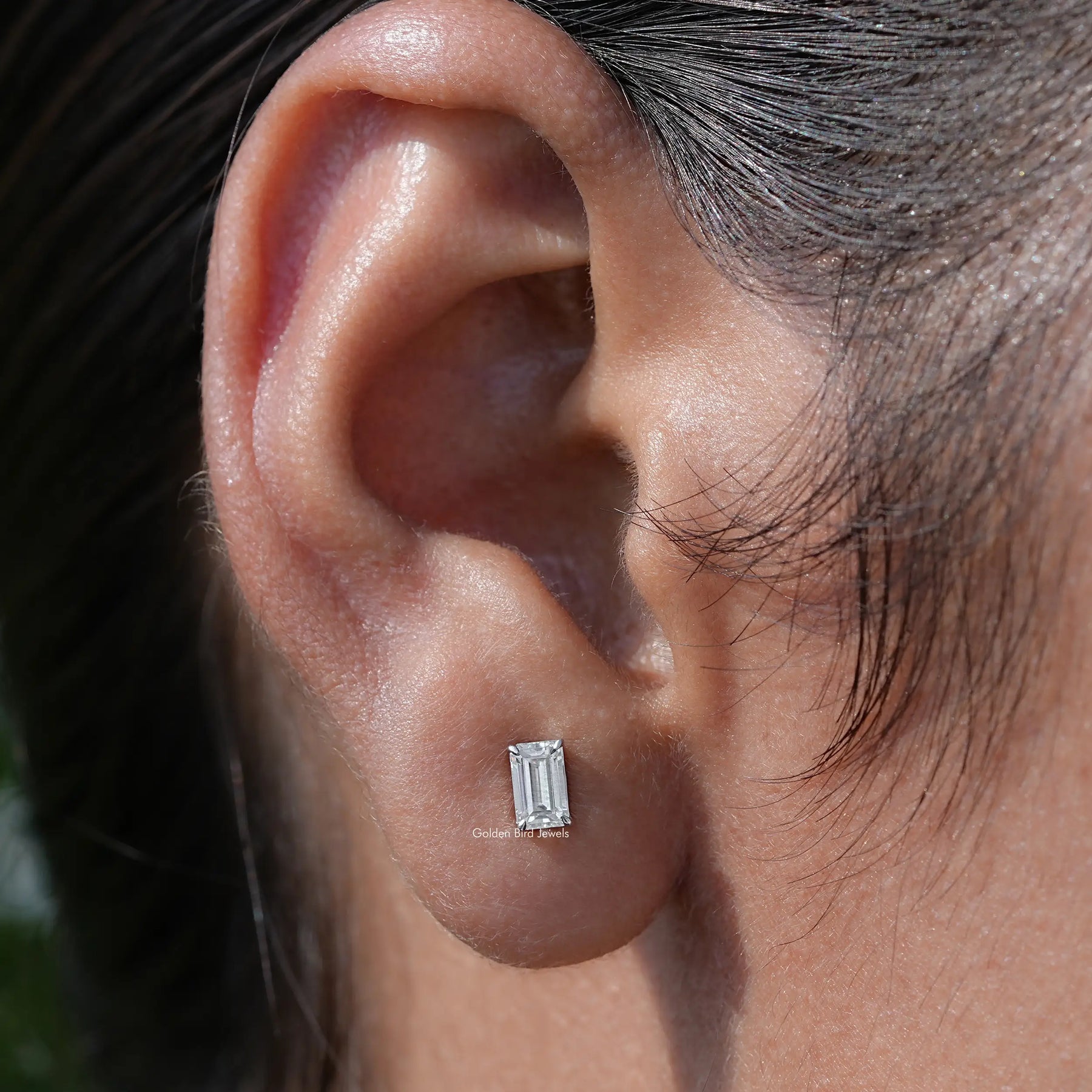 [Colorless Emerald Cut Moissanite Stud Earrings]-[Golden Bird Jewels]