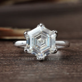 Solitaire_Ring