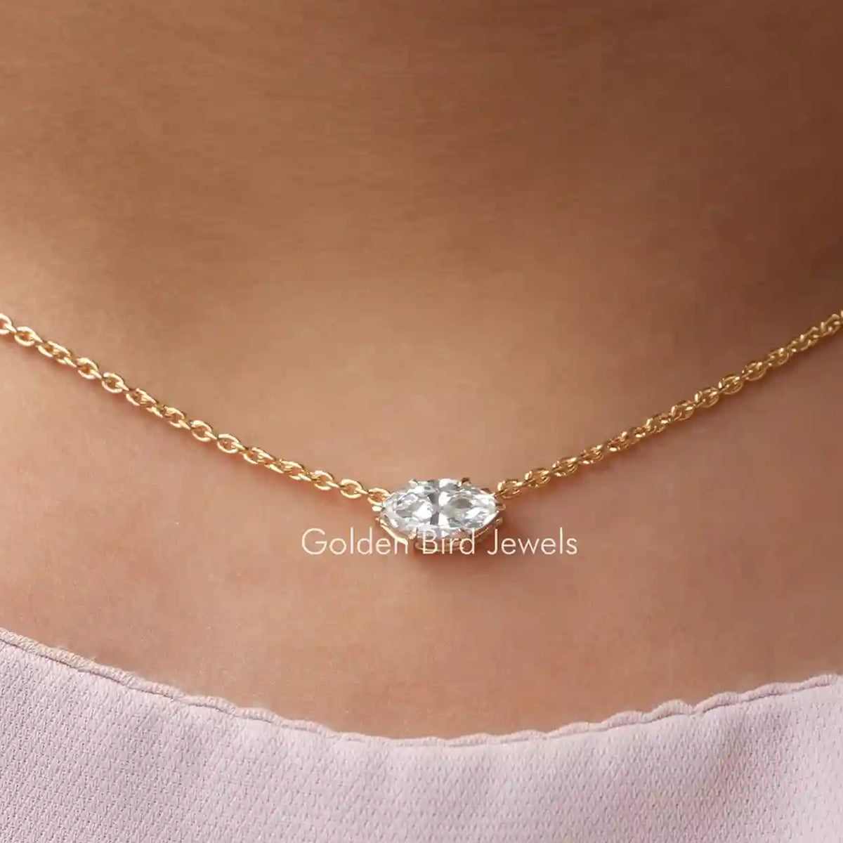 Im Labor gezüchteter Marquise-Solitäranhänger mit Diamanten