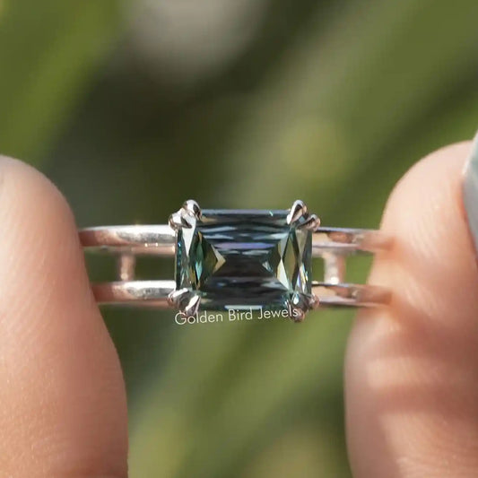Blauer Moissanit Criss-Cut Solitär Verlobungsring