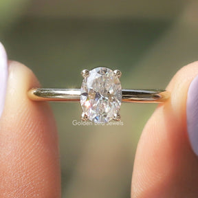 Moissanit Ovalschliff Versteckter Halo Ring
