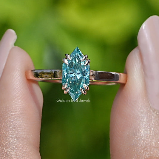 Blauer niederländischer Marquise-Schliff Moissanit Solitär Ring