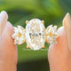 Cluster-Ring im Vintage-Stil mit ovalem Schliff und Moissanit