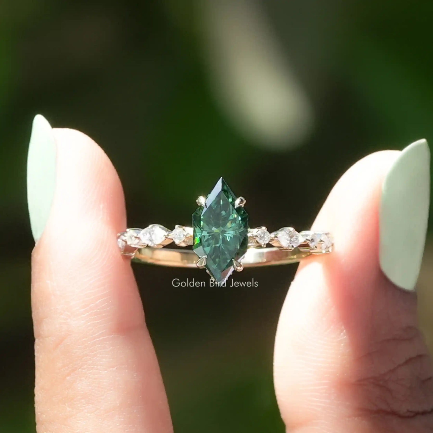 [Green Marquise Cut Moissanite Ring]-[Golden Bird Jewels]