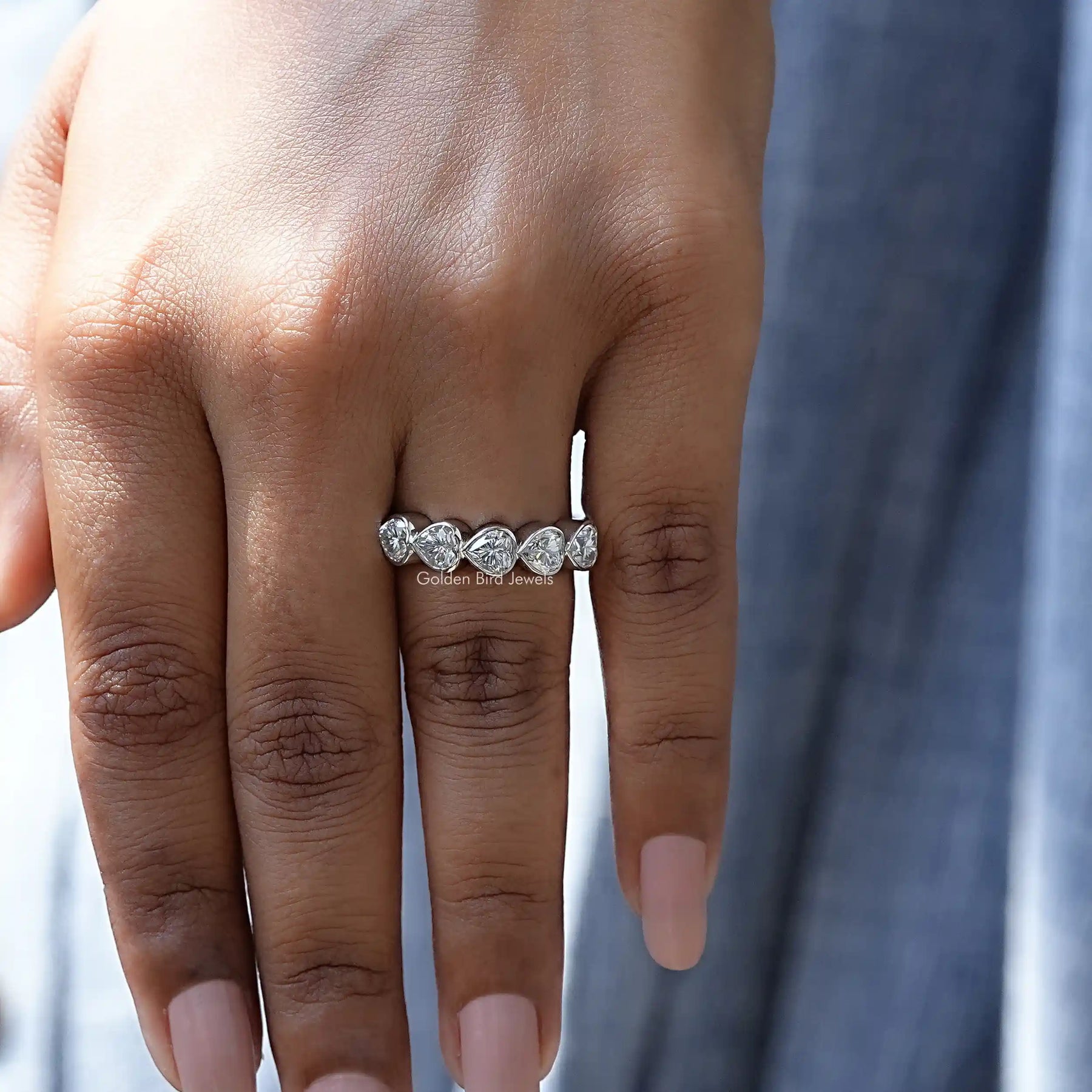 [Colorless Heart Shaped Moissanite Wedding Band]-[Golden Bird Jewels]