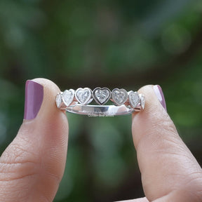 [Heart Shaped Moissanite Bezel Eternity Band]-[Golden Bird Jewels]