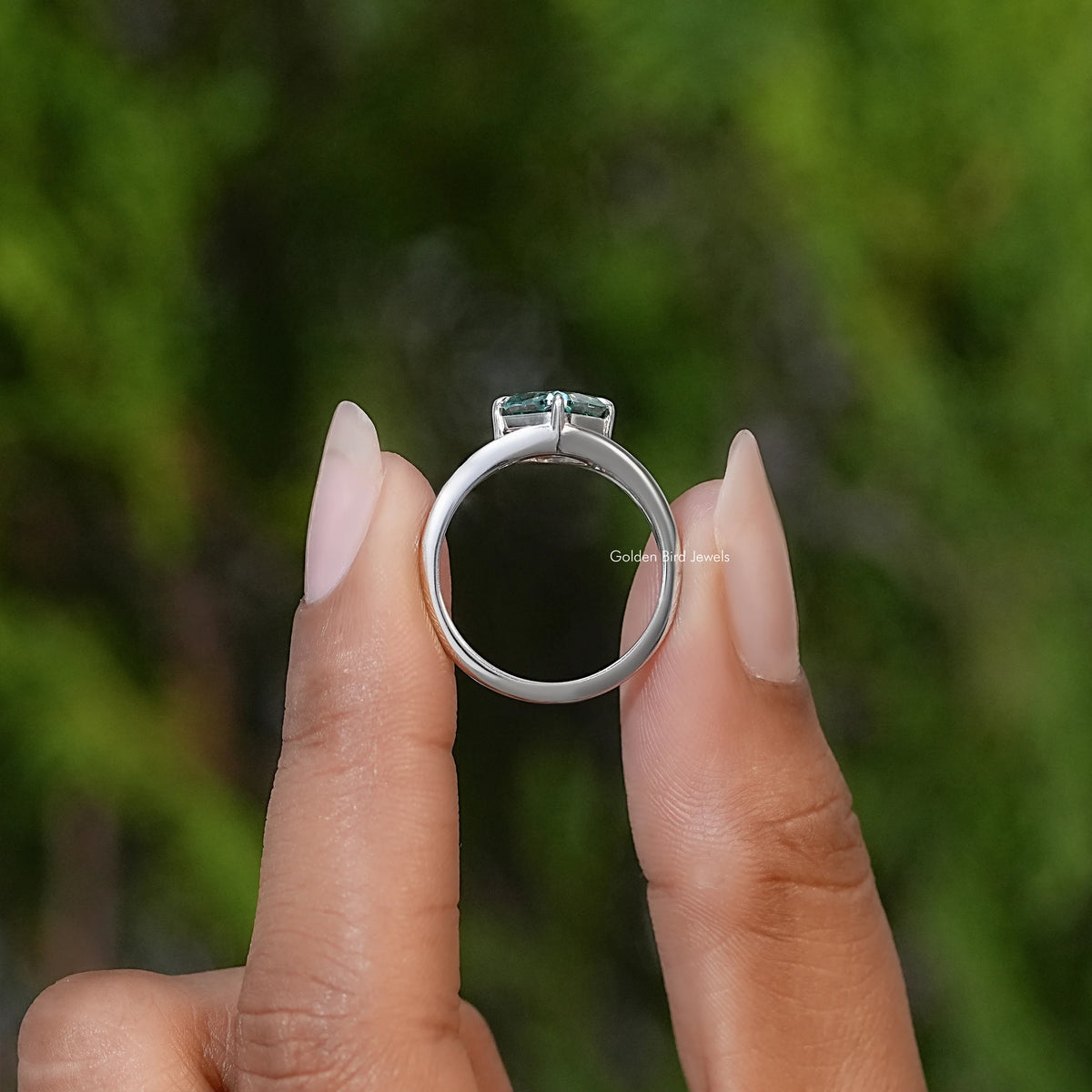 Kissen Moissanit Edelstein Ring mit geteilter Ringschiene