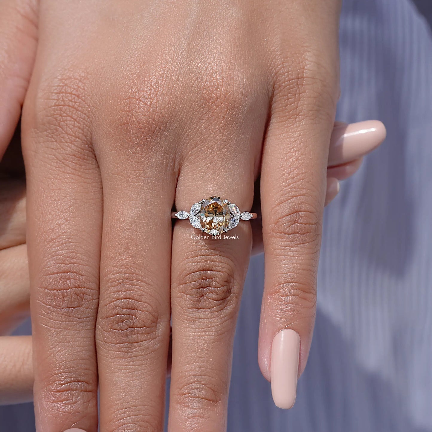 Oval Moissanite Gemstone Leaves Side Stone Wedding Ring