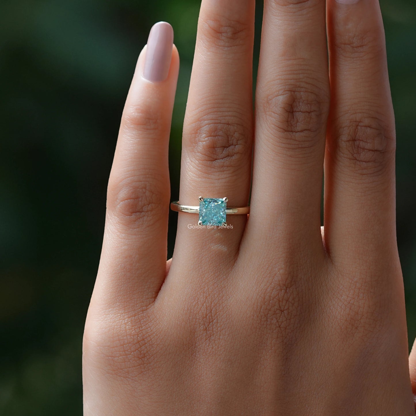 Cyan Blauer Princess Cut Moissanit Solitärring