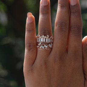 Detailed View Of Baguette Cut Moissanite Bridal Ring Set​ In Yellow Gold 